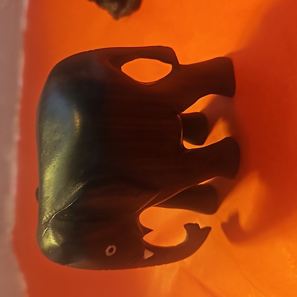 Coal stove and wooden elephant 🐘 ( handmade) - Picture 5 of 9